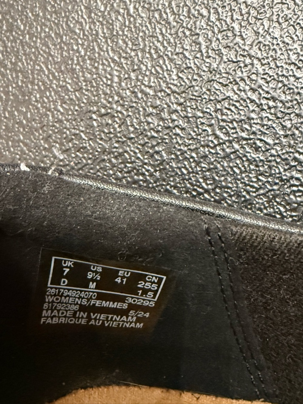 Women’s Black Clarks size 9.5 - Picture 7 of 7